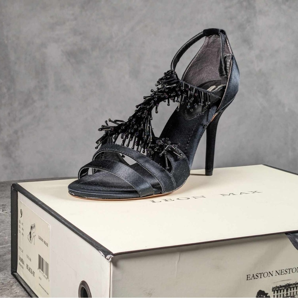 NWT/NIB  Leon Max | Black Samba Beaded T-Strap Sandal - 9M